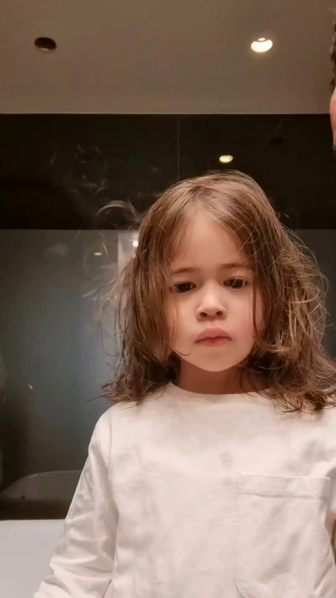 “É uma fotocópia tua” – Débora Monteiro conquista seguidores ao mostrar vídeo da filha