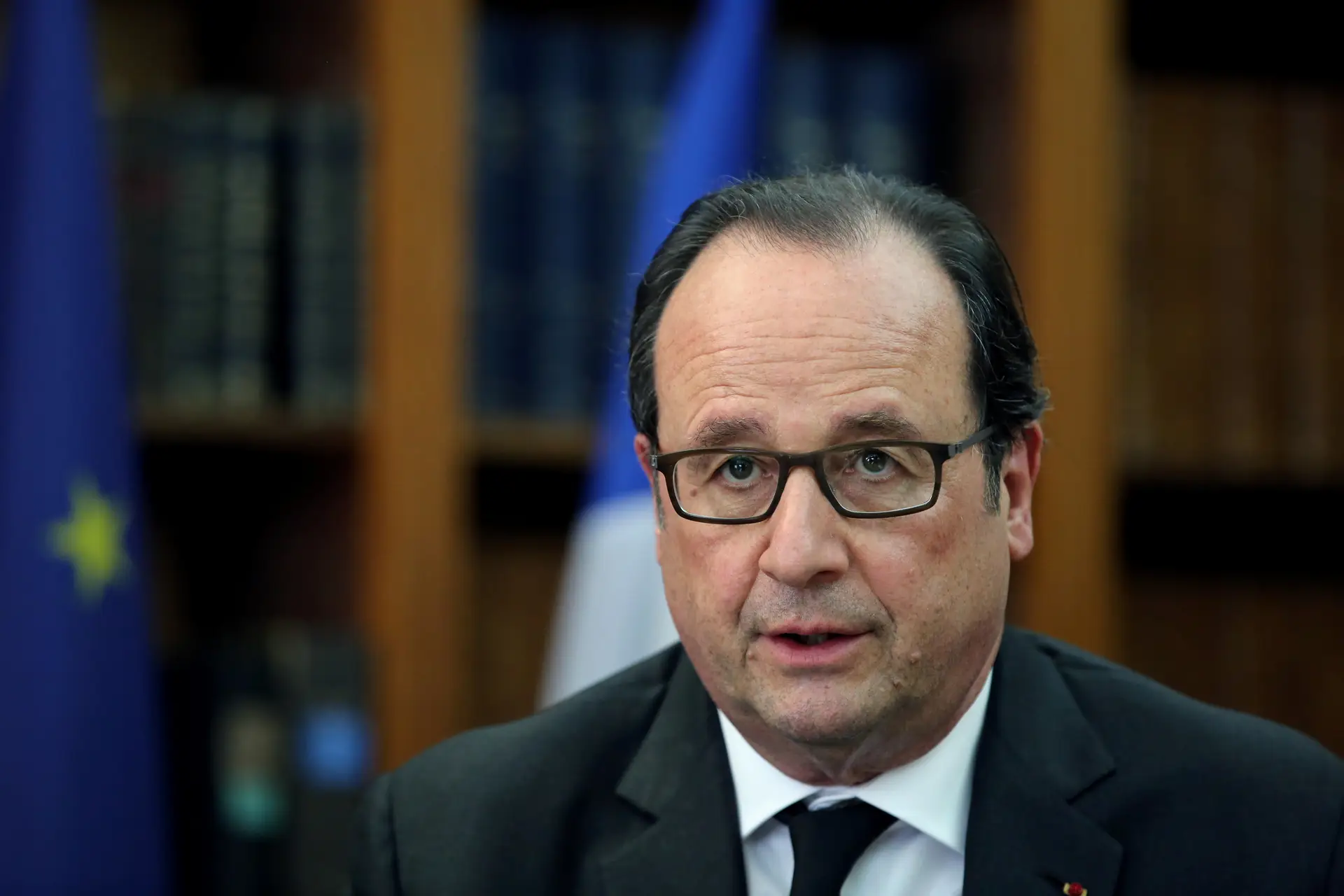 Hollande considera que excessos de Donald Trump são repugnantes