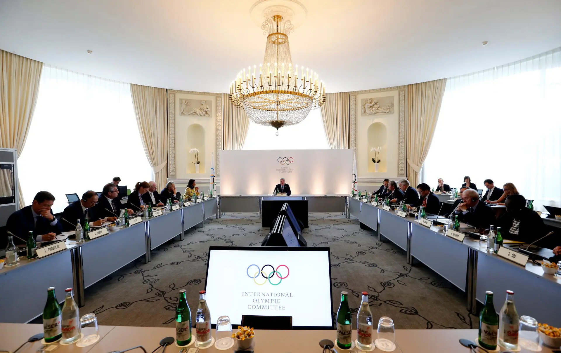 Comité Olímpico reúne-se no domingo para estudar suspensão da Rússia