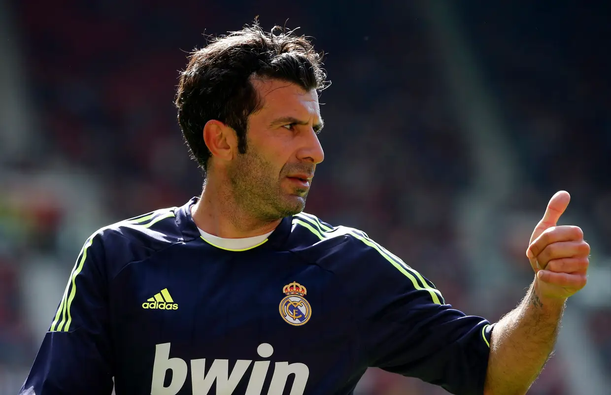 2. Luís Figo, 60 milhões de euros (do FC Barcelona para o Real Madrid)