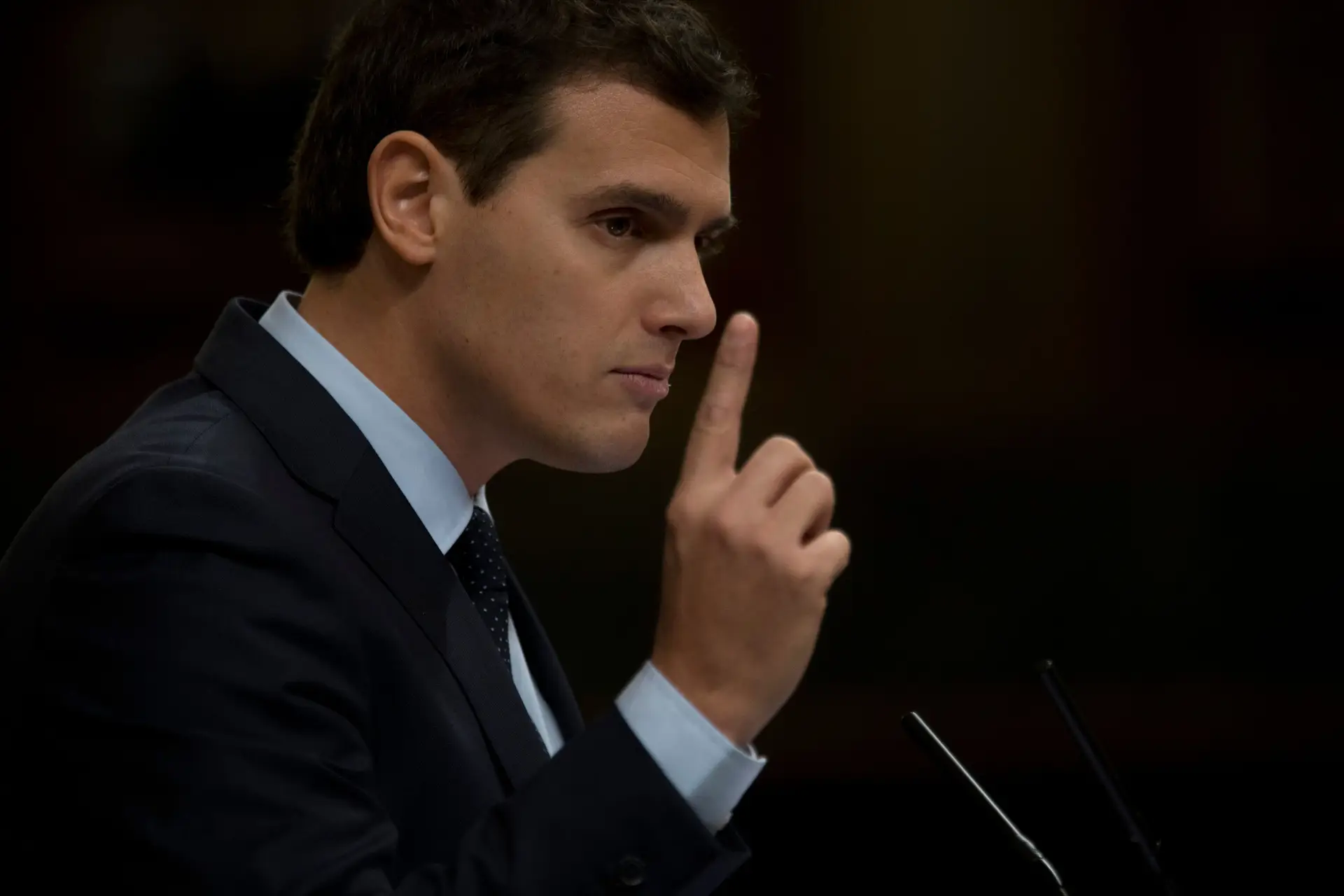 Ciudadanos confirmam abstenção para se formar Governo em Espanha