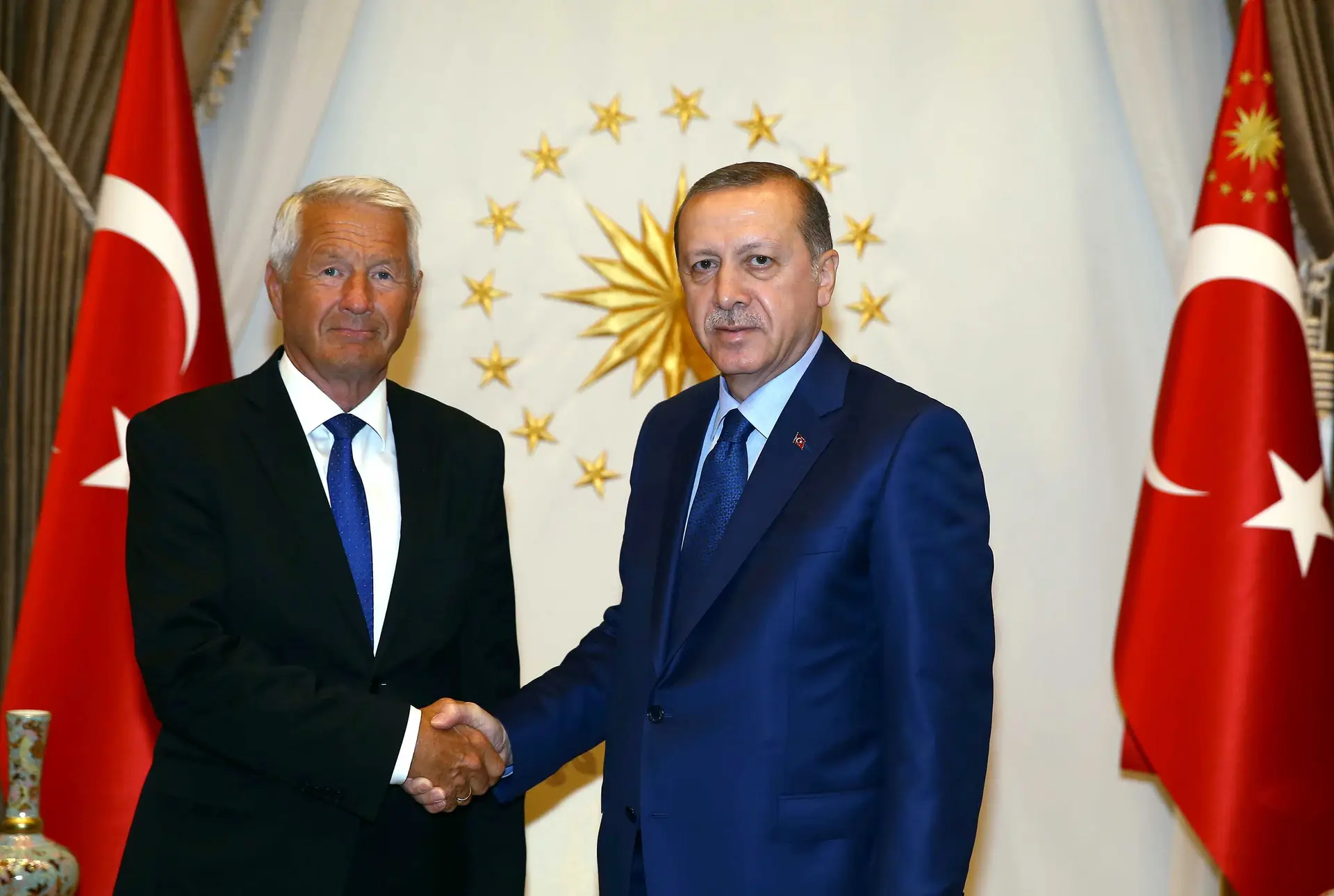 Líder do Conselho da Europa reconhece necessidade de "limpeza" na Turquia