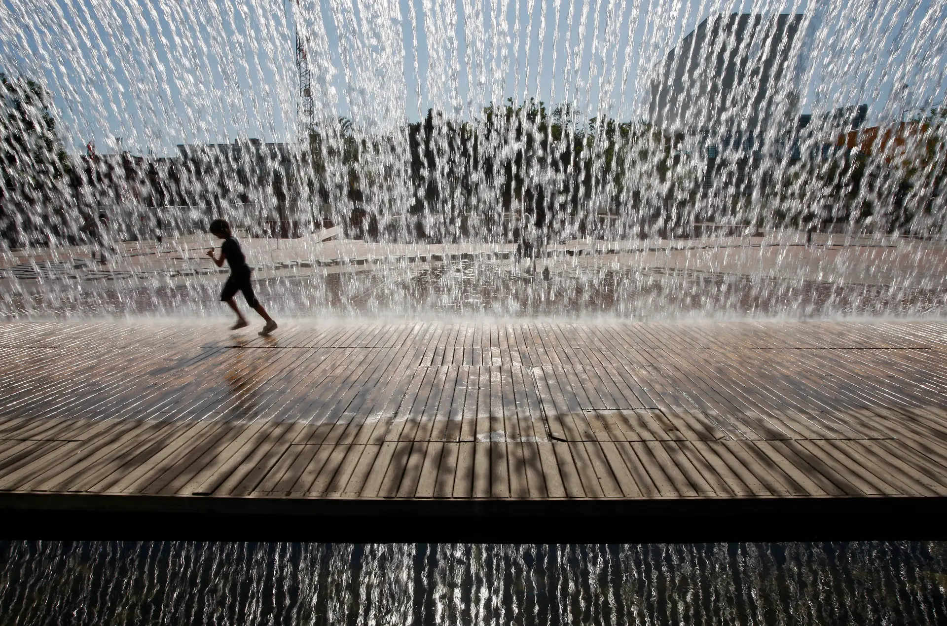 Temperaturas vão subir no fim de semana até aos 42 graus