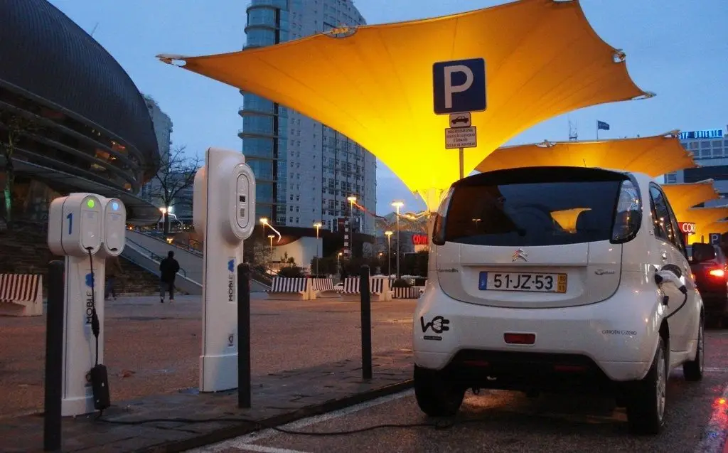 Zero quer mais apoio a carros elétricos e a transporte público