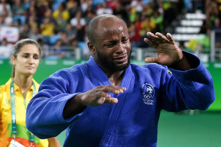 SIC Notícias | Judoca Jorge Fonseca eliminado na primeira ...