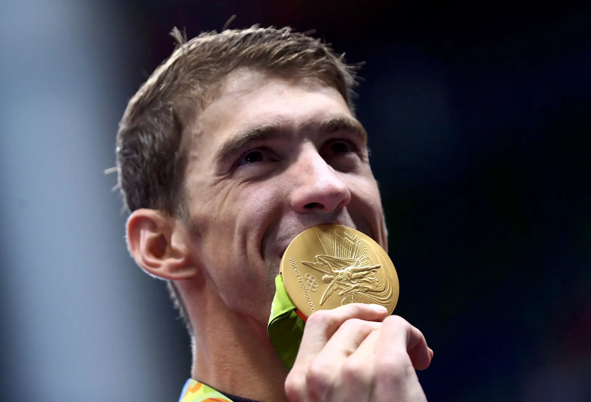 Phelps despede-se dos Jogos Olímpicos com 23 medalhas de ouro