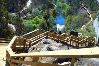 Passadiços do Paiva reabrem após incêndio no verão