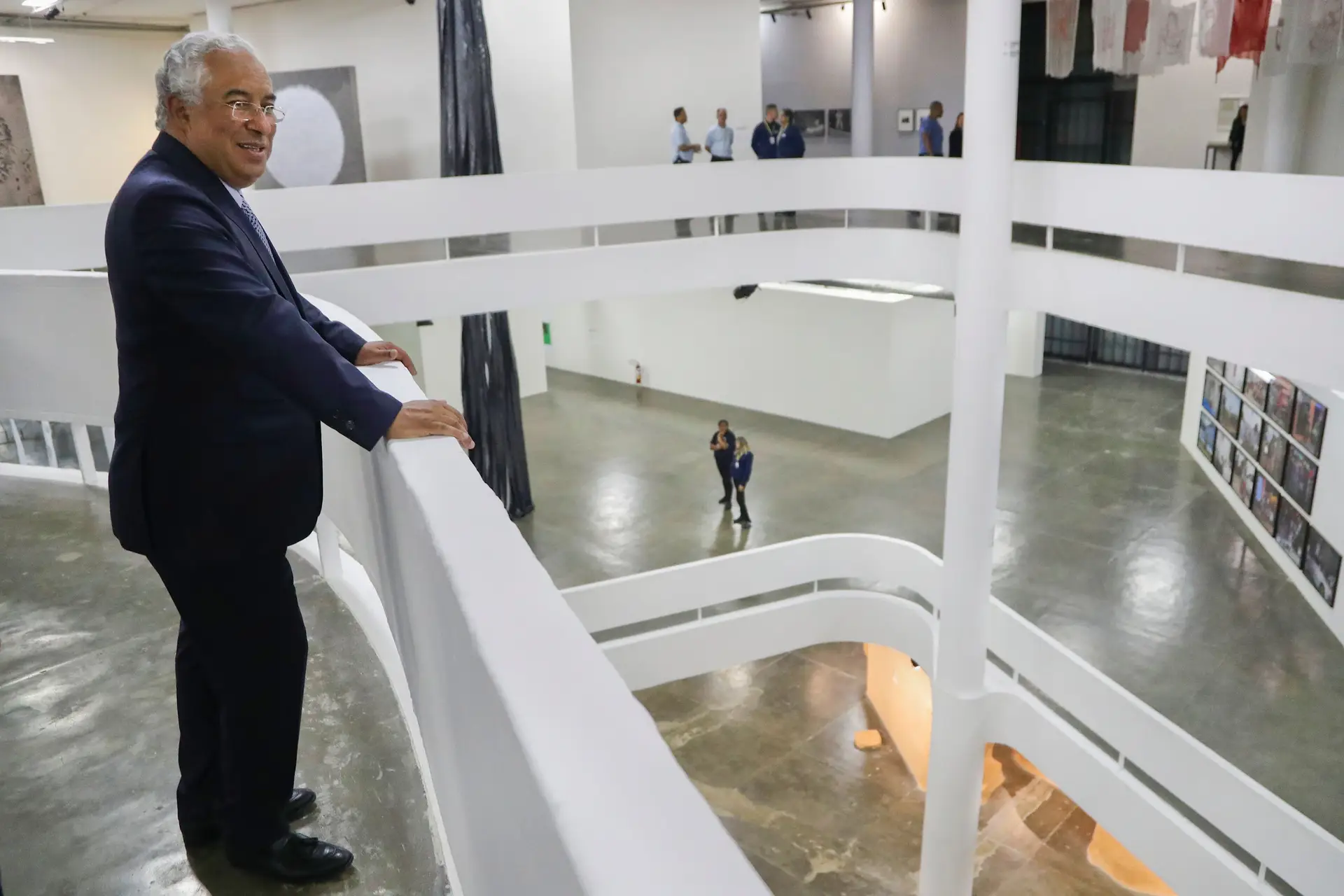 Primeiro-ministro remete reforma do IRS para o OE2017