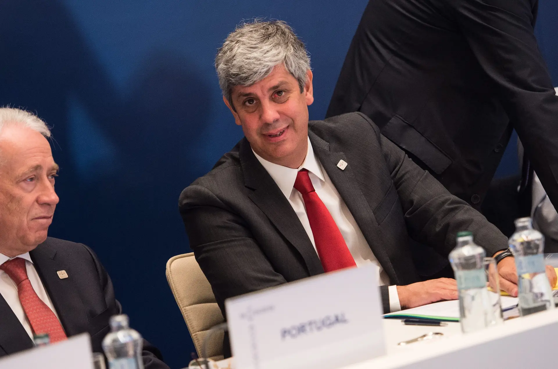 Parlamento Europeu quer ouvir Centeno sobre suspensão de fundos