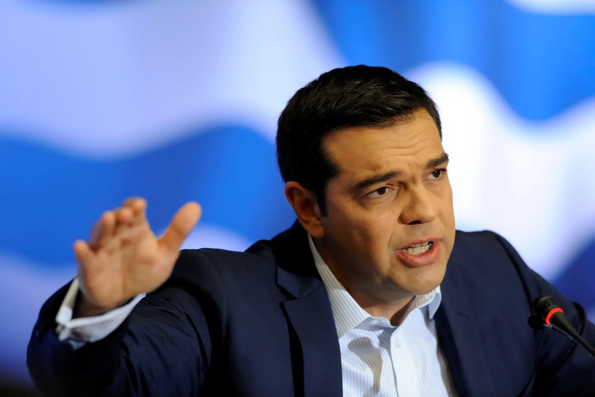 Tsipras apenas irá a Genebra discutir o Chipre se houver "vontade de acordo"