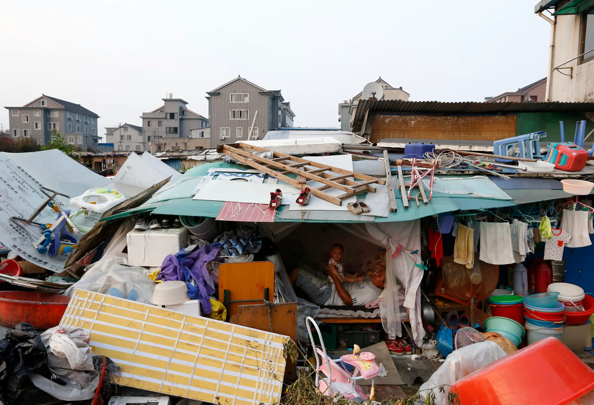 China debate pobreza extrema após mãe ter matado quatro filhos
