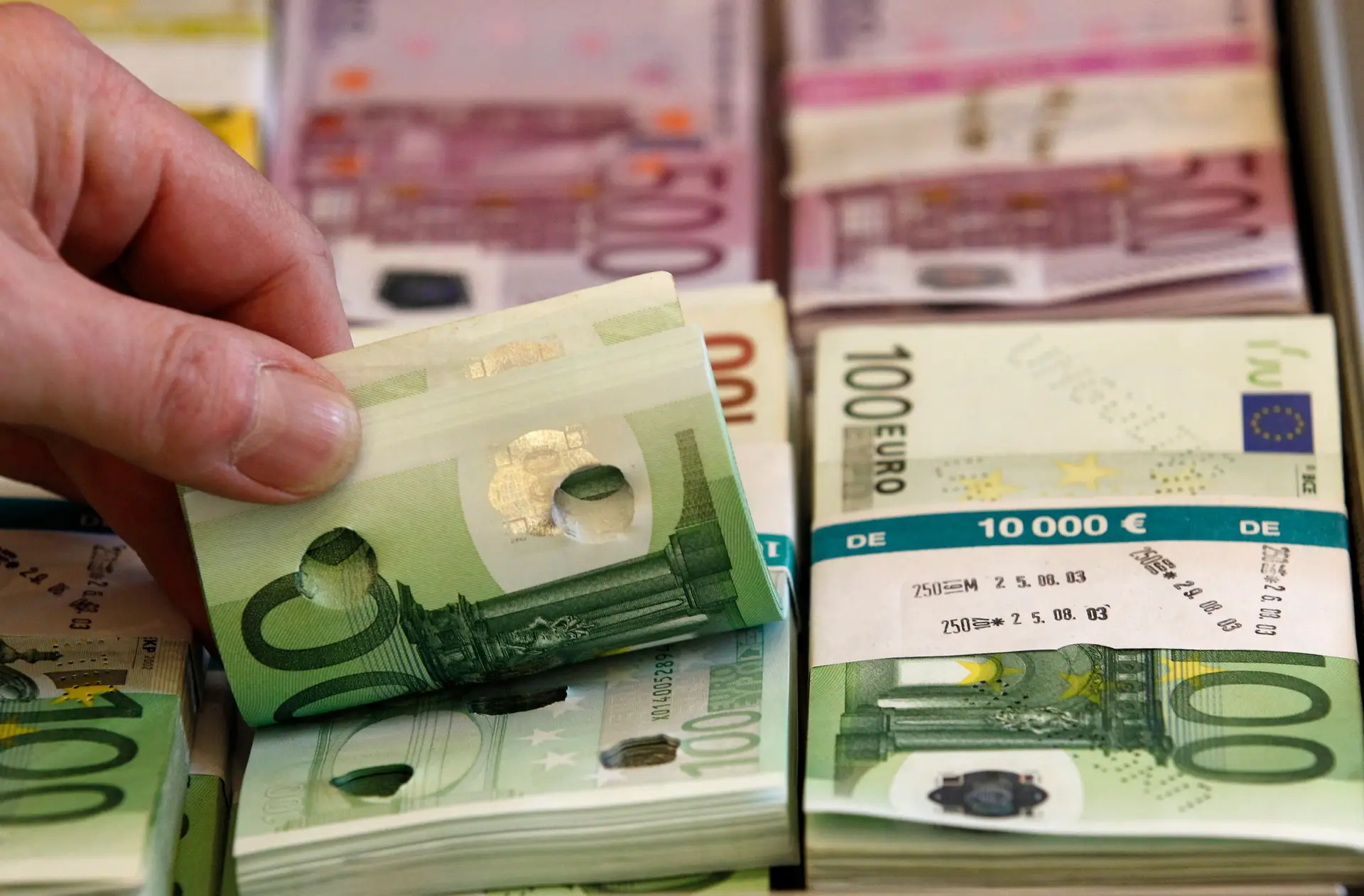 FMI diz que Portugal precisa de 700 M€ para alcançar meta do défice em 2017