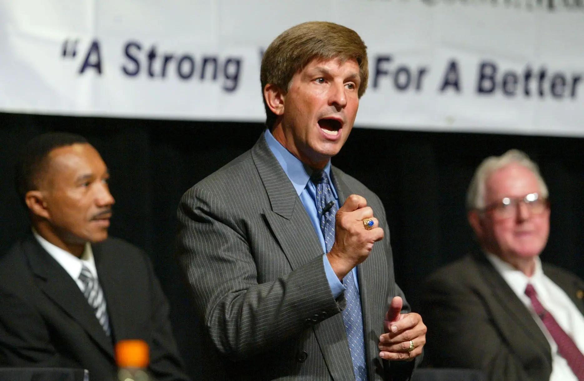 Homem que acertou nos últimos sete presidentes diz que Trump vai vencer