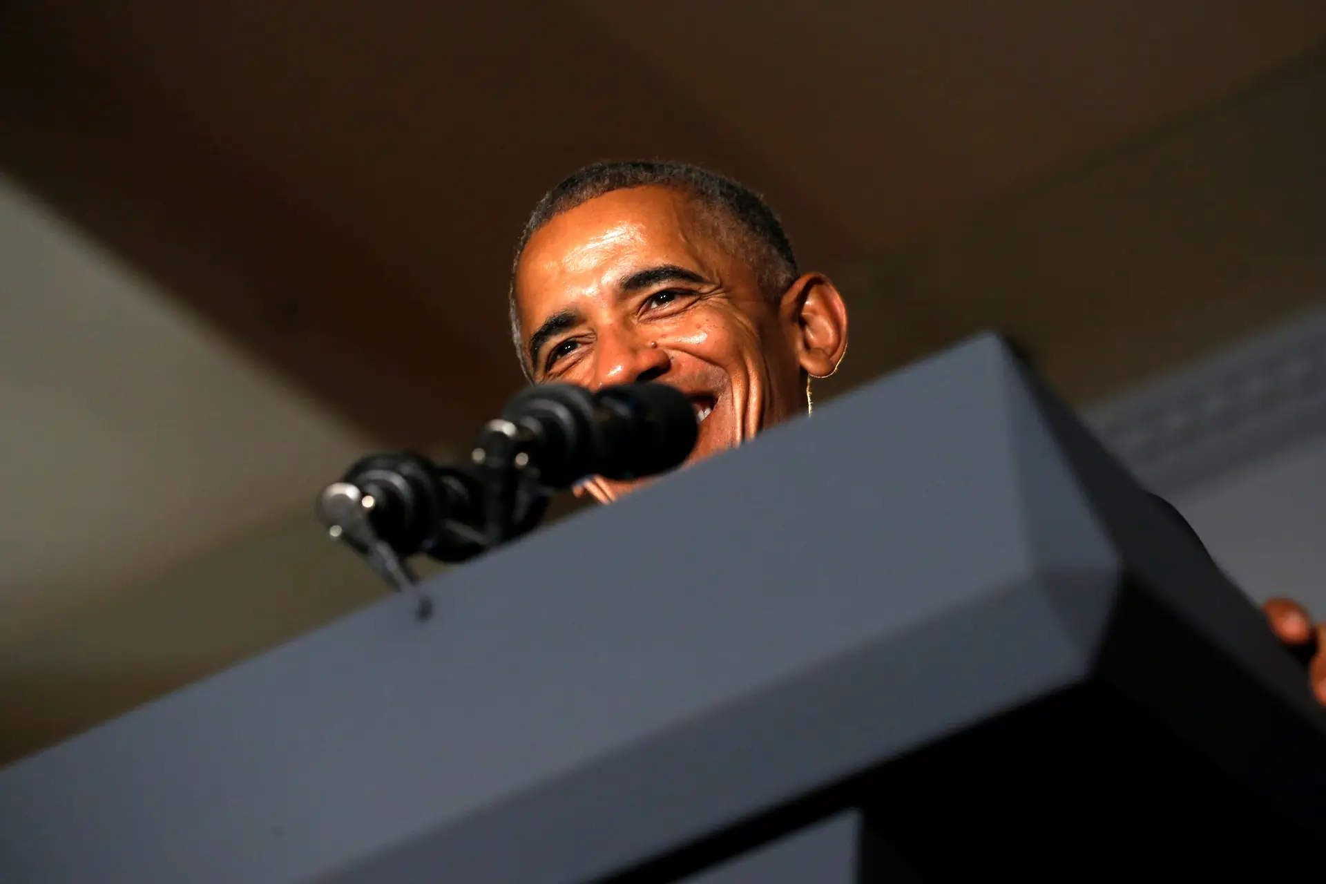 Obama elogia Bob Dylan como um dos seus poetas preferidos
