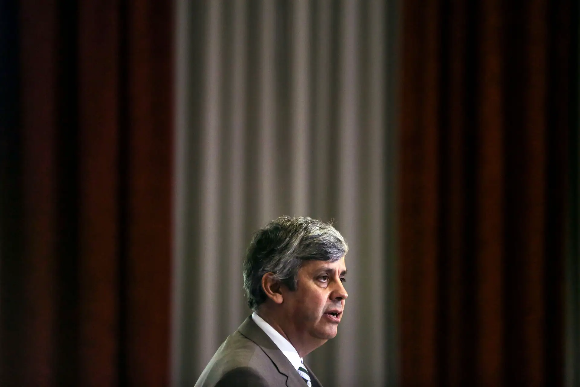 Centeno garante que orçamento é justo nas opções de tributação