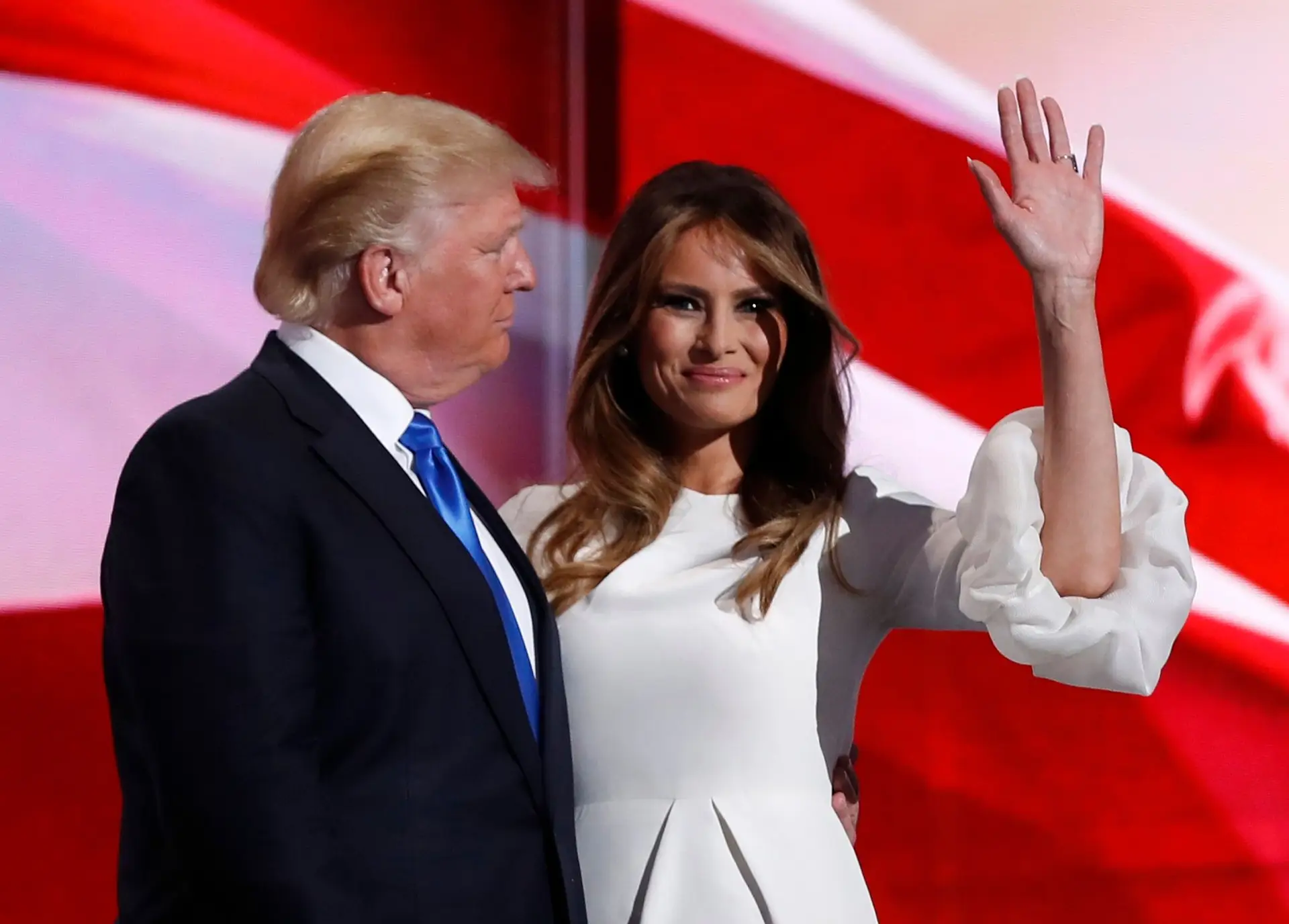 Melania Trump defende marido e garante que é um cavalheiro