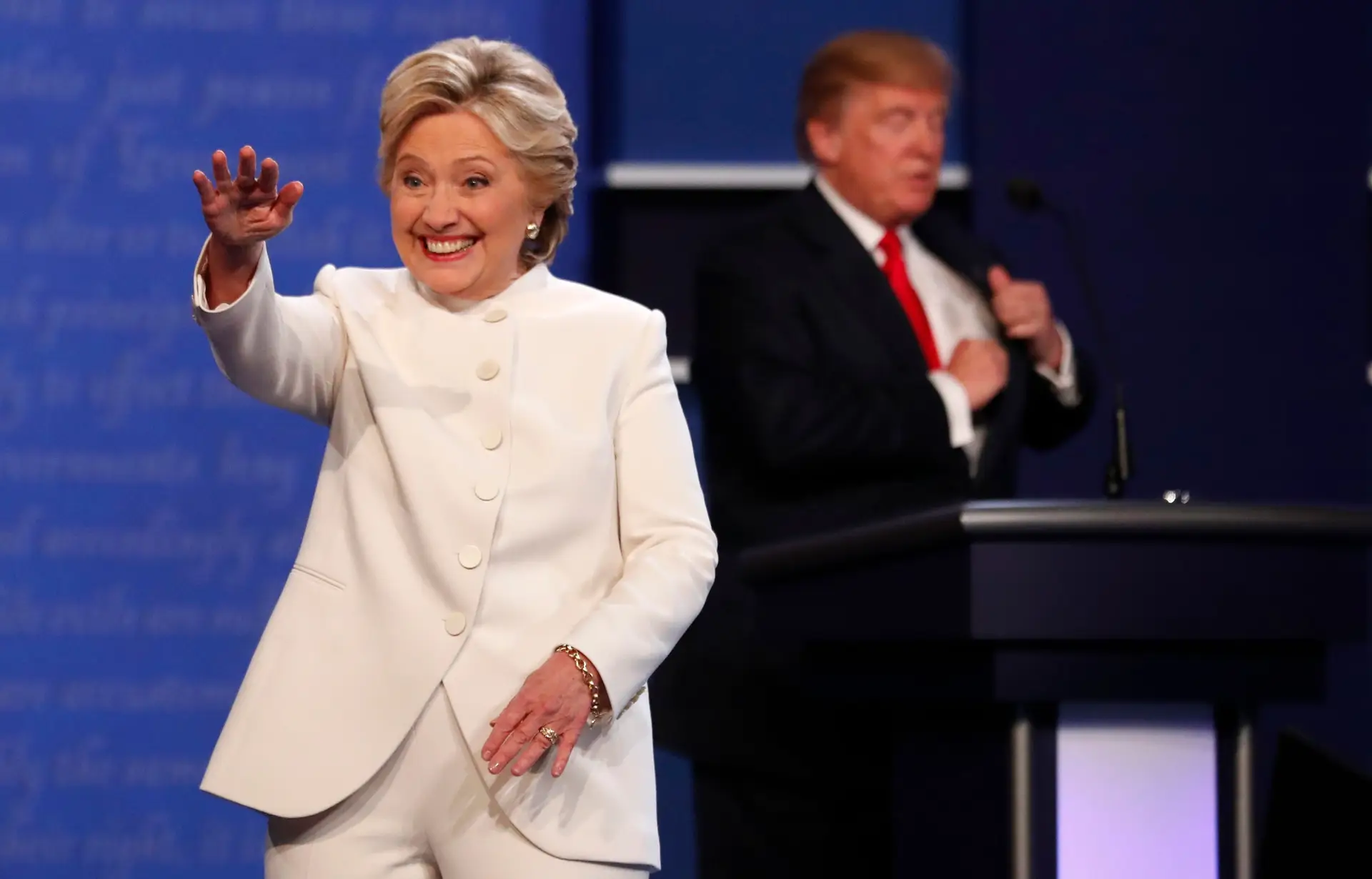 Hillary aumenta vantagem sobre Trump