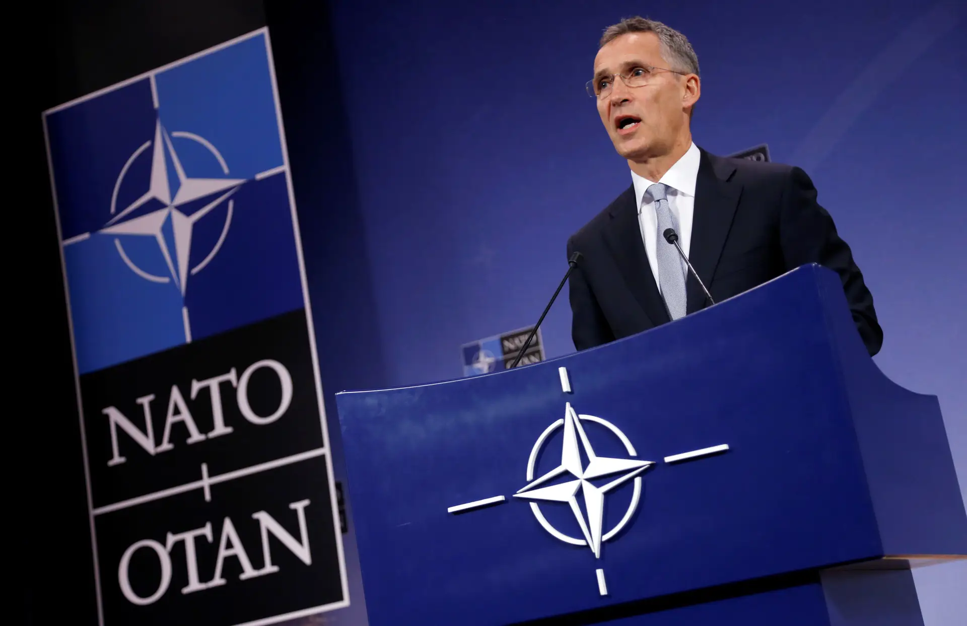 Segundo Jens Stoltenberg (na foto), "a relação entre a NATO e a União Europeia nunca foi tão próxima".