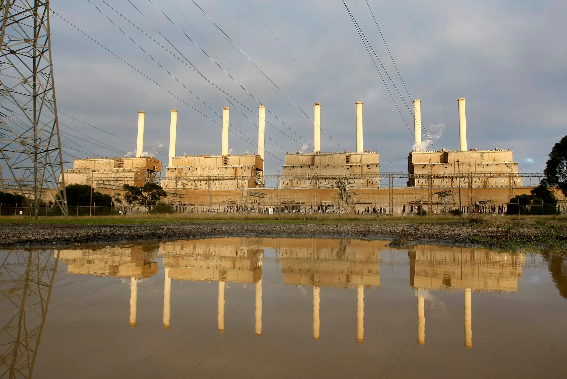 Uma das mais poluentes centrais elétricas da Austrália vai fechar