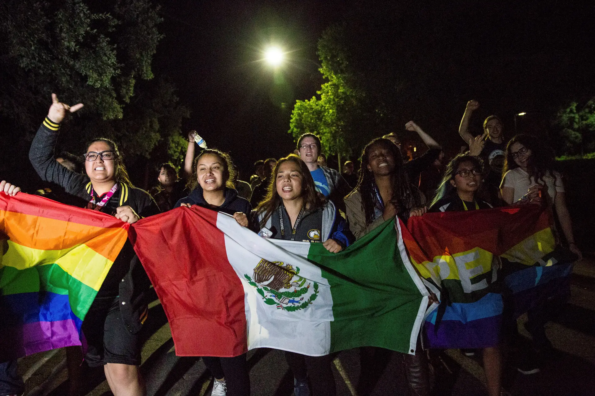 Americanos protestam contra eleição de Trump