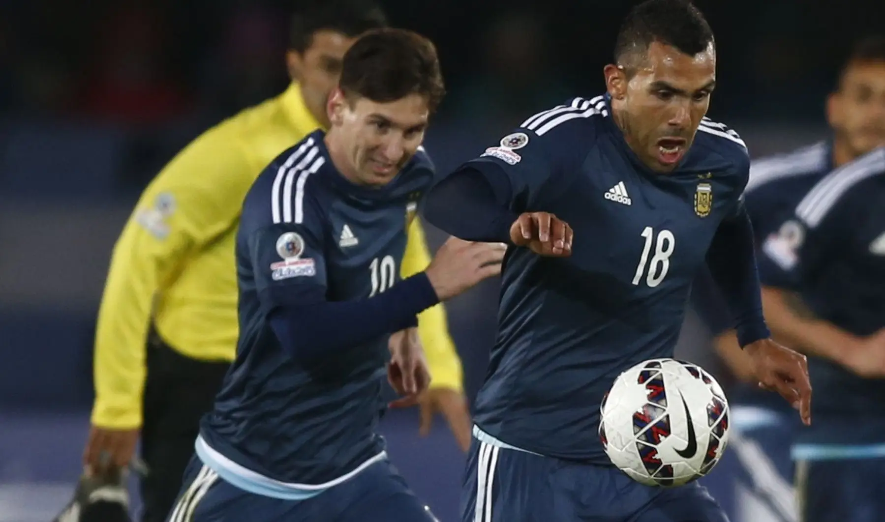 Messi e Tévez jogaram muitas vezes juntos pela seleção argentina. (Arquivo)
