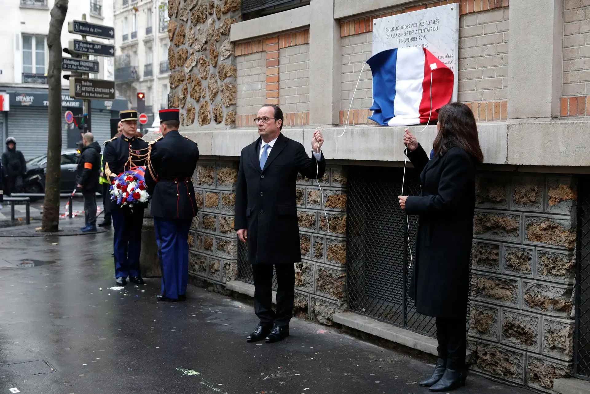 Dia de homenagens às vítimas dos atentados em Paris