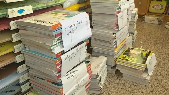 Quase metade dos manuais escolares são reutilizados
