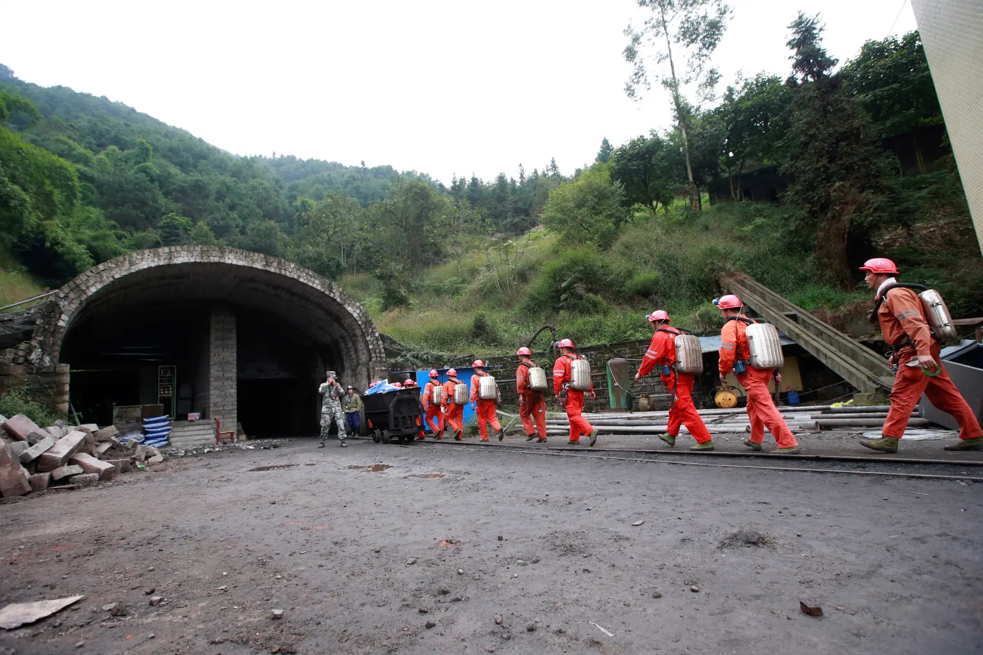 Vítimas mortais de minas atingem número recorde em 2015 foto
