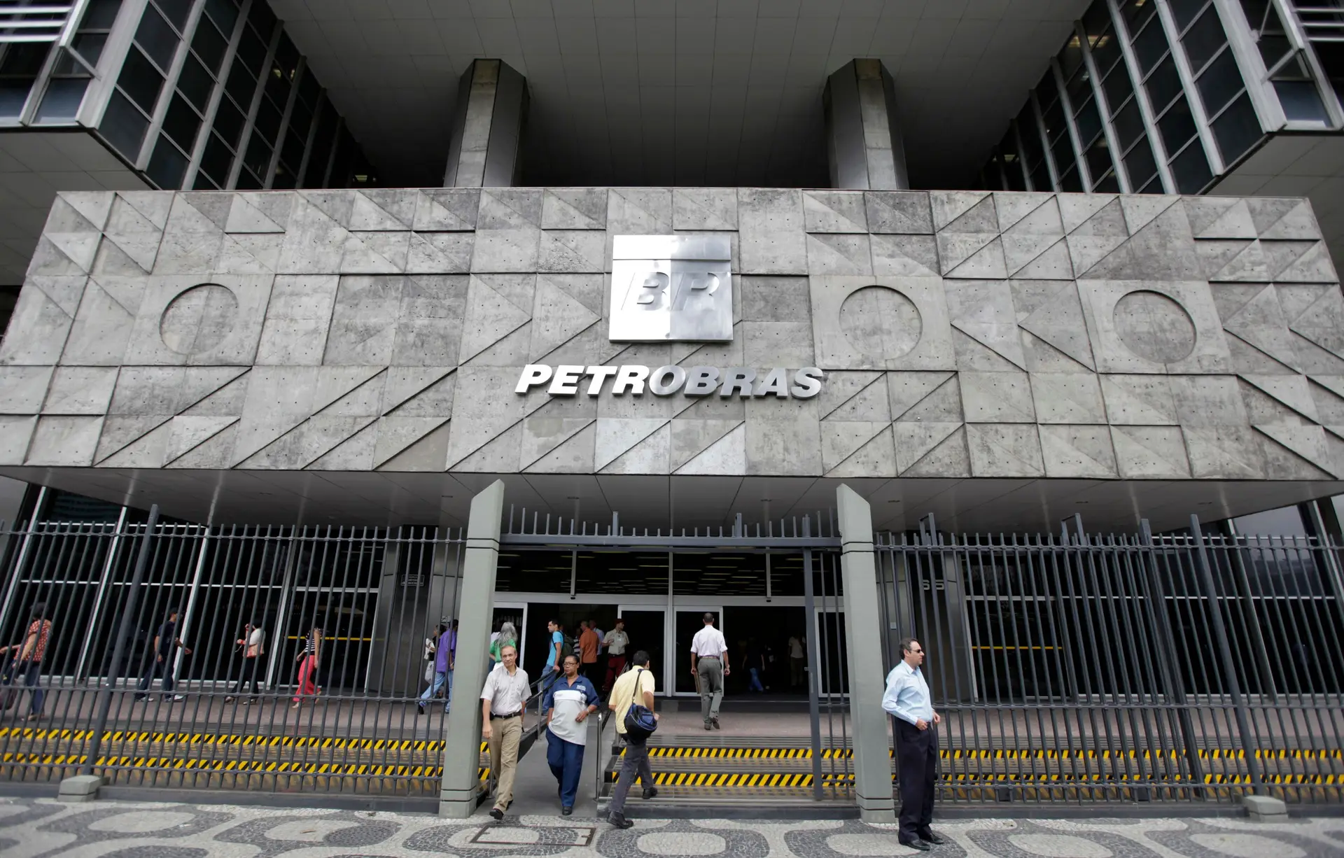 Escândalo de corrupção da Petrobras vai ultrapassar fronteiras do Brasil