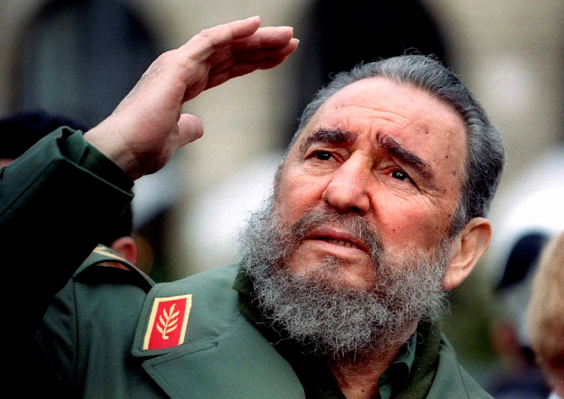 Governo português lamenta morte de Fidel e salienta figura que marcou século XX