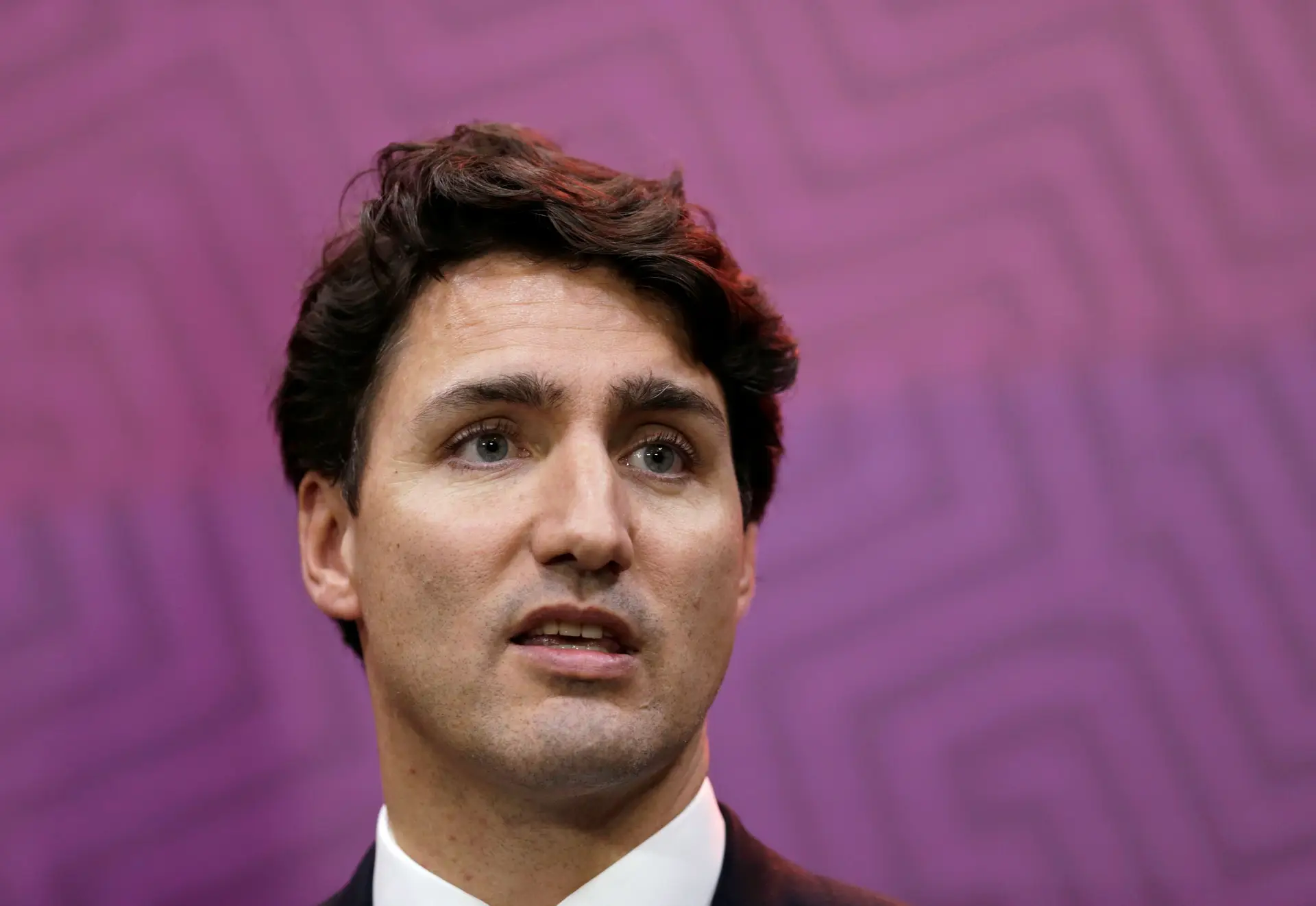 Justin Trudeau criticado por enviar mensagem de condolências pela morte de Fidel Castro