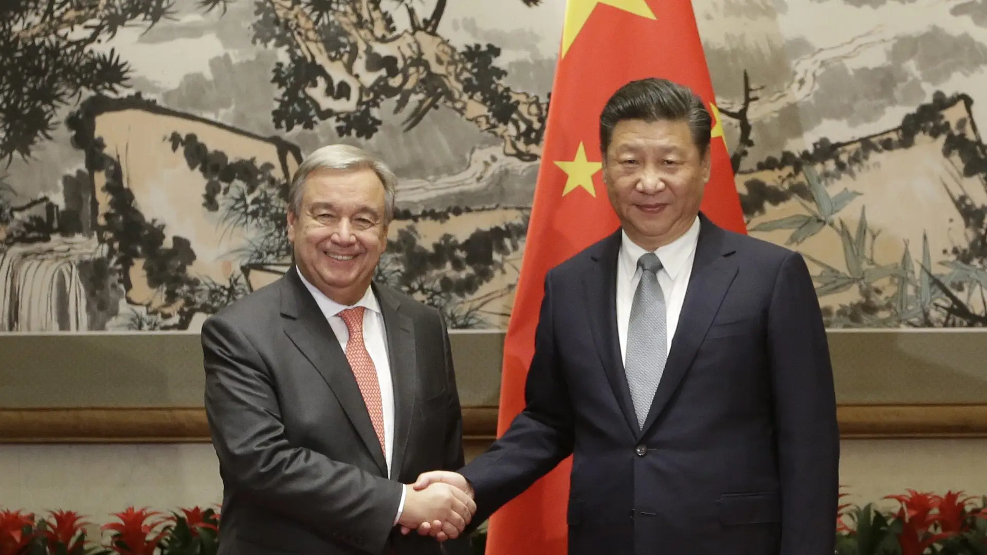 Guterres recebido pelo Presidente da China Xi Jinping