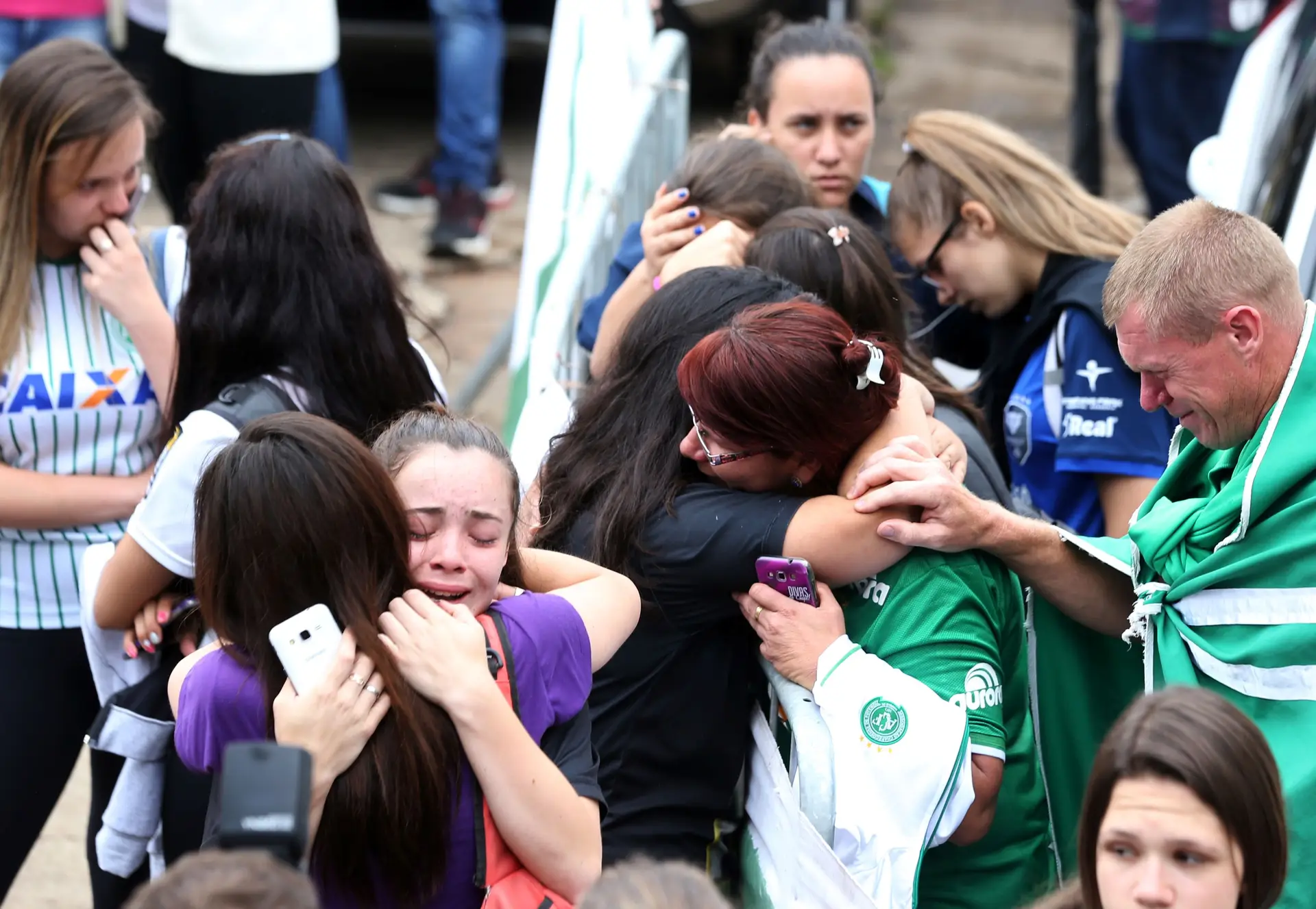 UEFA oferece apoio a familiares e expressa solidariedade na tragédia
