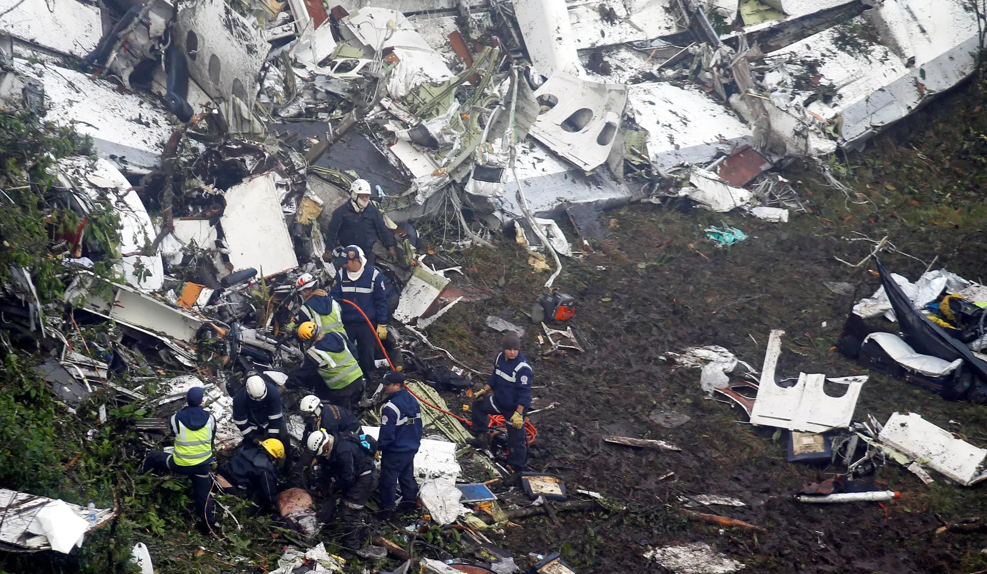 Presidente colombiano lamenta acidente com jogadores do Chapecoense