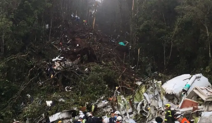 Pelo menos 22 jornalistas brasileiros viajavam no avião do Chapecoense