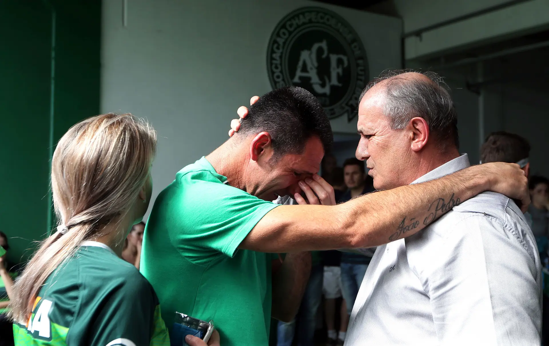 Guarda-redes anuncia fim da carreira abalado com a morte dos colegas