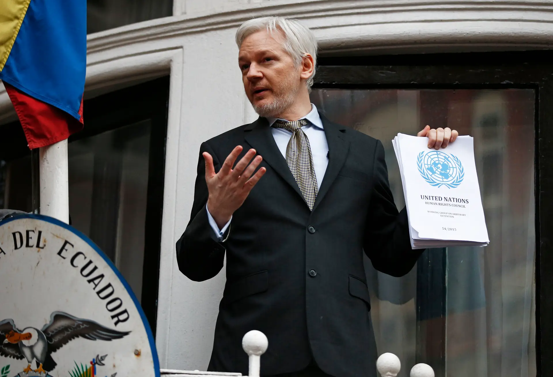 ONU mantém opinião de que Assange é vítima de detenção arbitrária