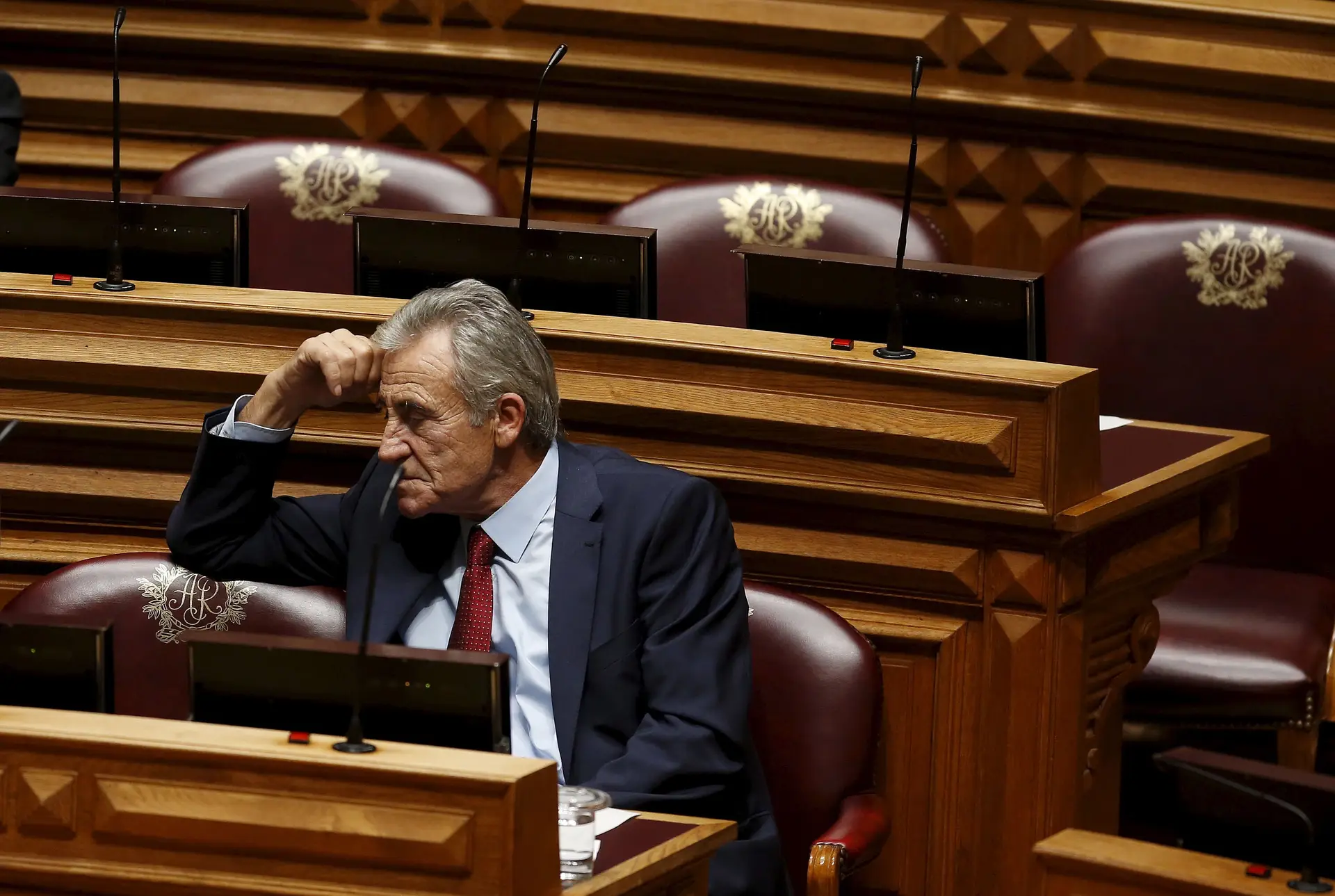 PCP rejeita "plano B" para compensar empresas pela subida de salário mínimo