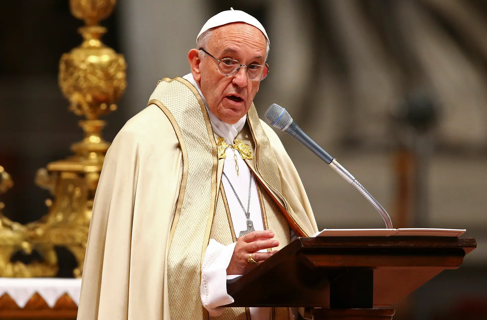 Papa pede que "em nenhuma parte do mundo existam crianças soldados"