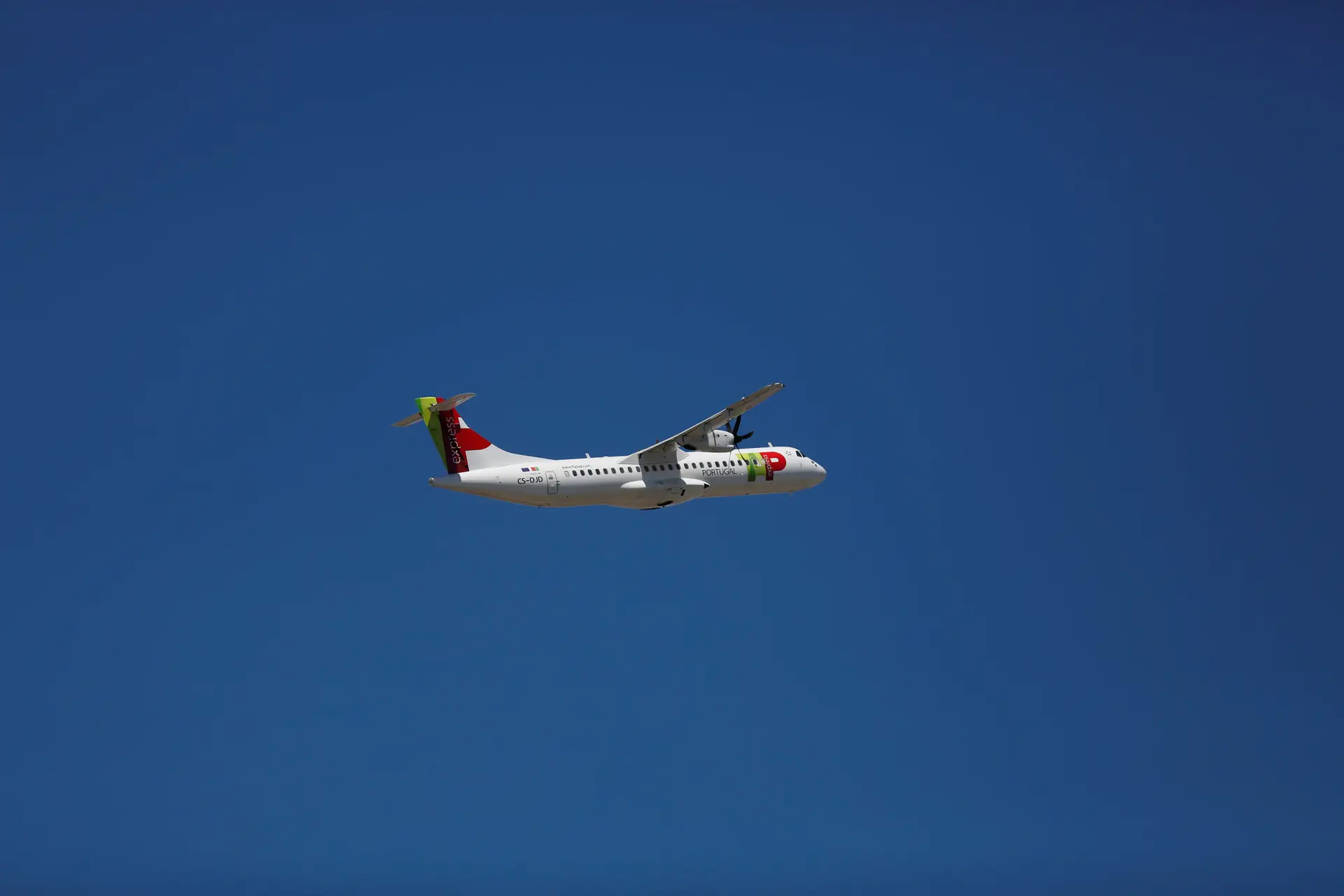 TAP transportou 2.000 passageiros por dia entre Lisboa e Porto