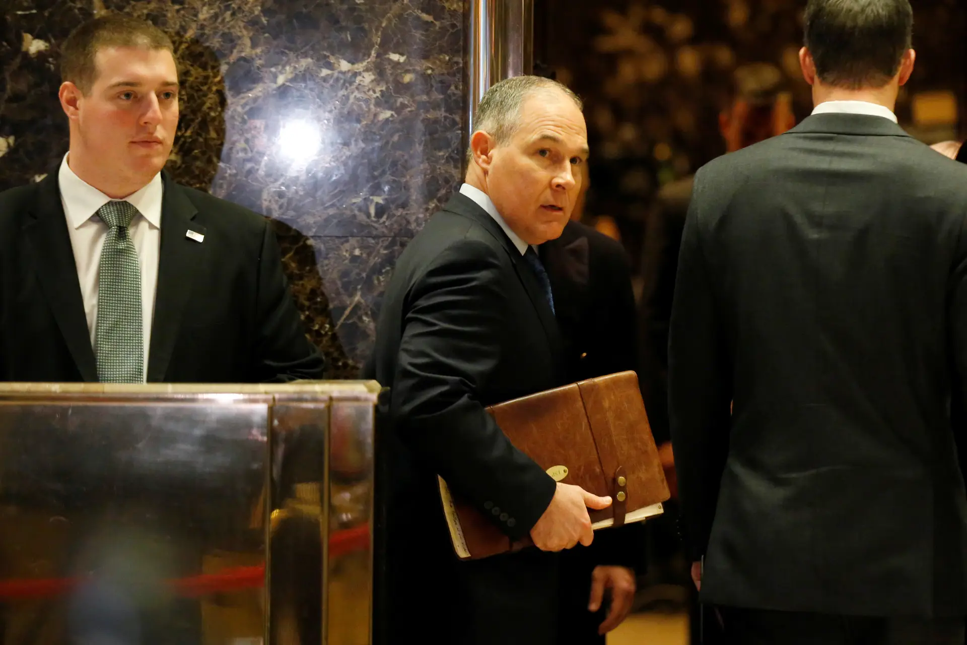Trump nomeia procurador da indústria fóssil para liderar agência ambiental