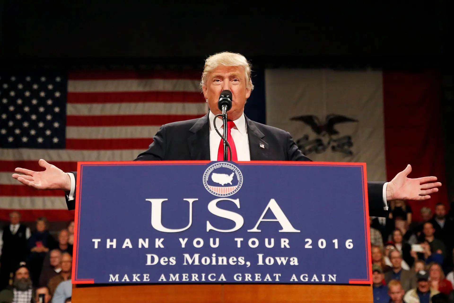 China "seriamente preocupada" após Trump questionar princípio de "Uma só China"
