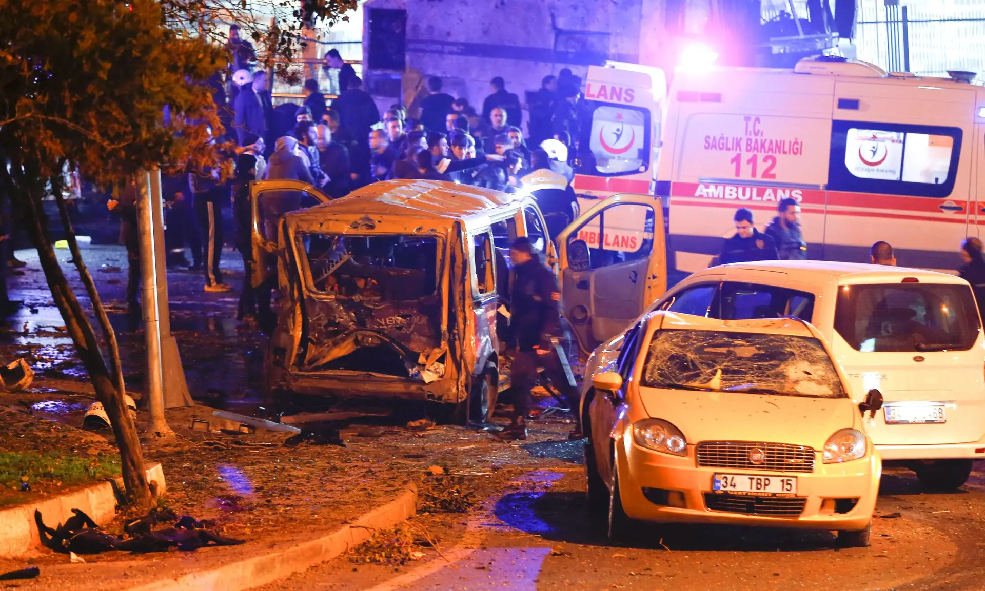 Pelo menos 235 detidos na Turquia por suspeitas de ligações terroristas