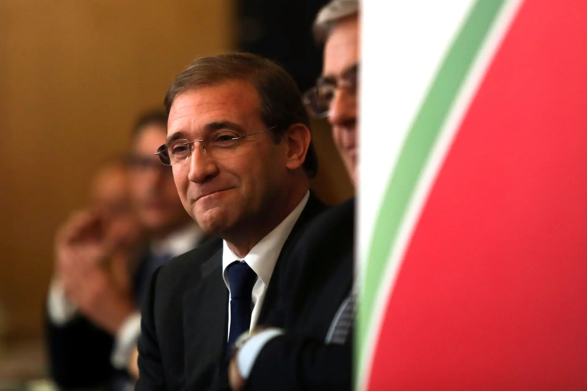 Passos Coelho diz que redução do desemprego é boa notícia