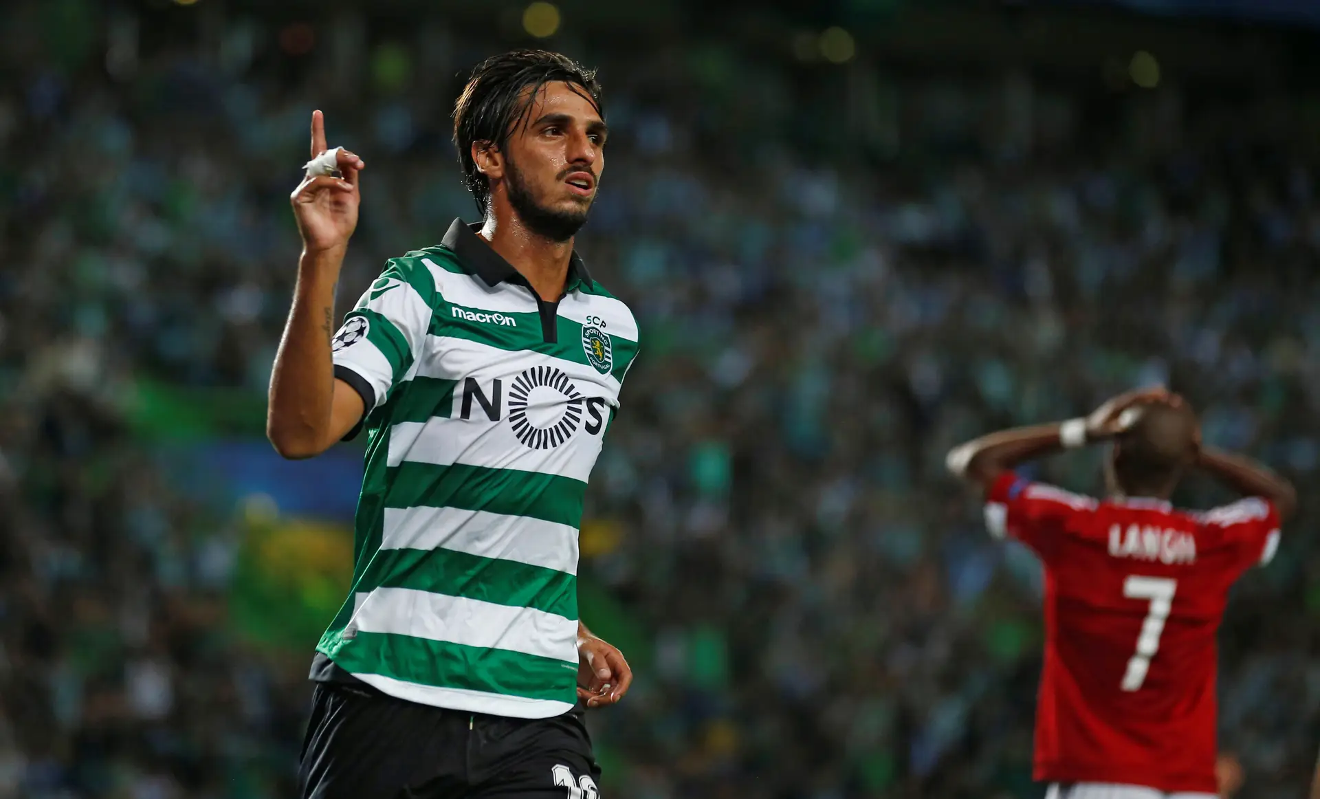 Jesus elogia Bryan Ruiz e diz que o costa-riquenho "quer ser campeão"