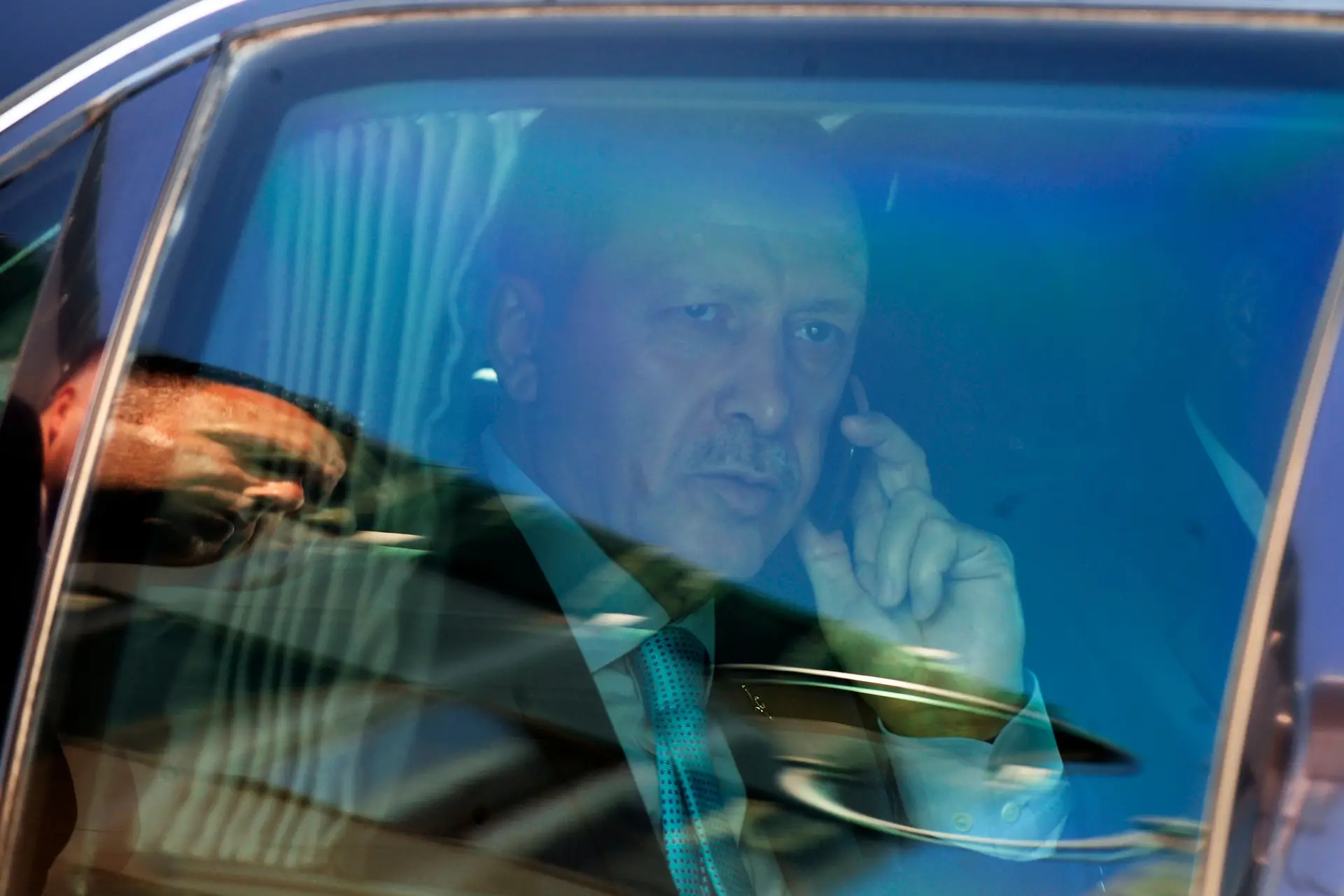Presidente turco telefona a Putin após assassínio de embaixador russo