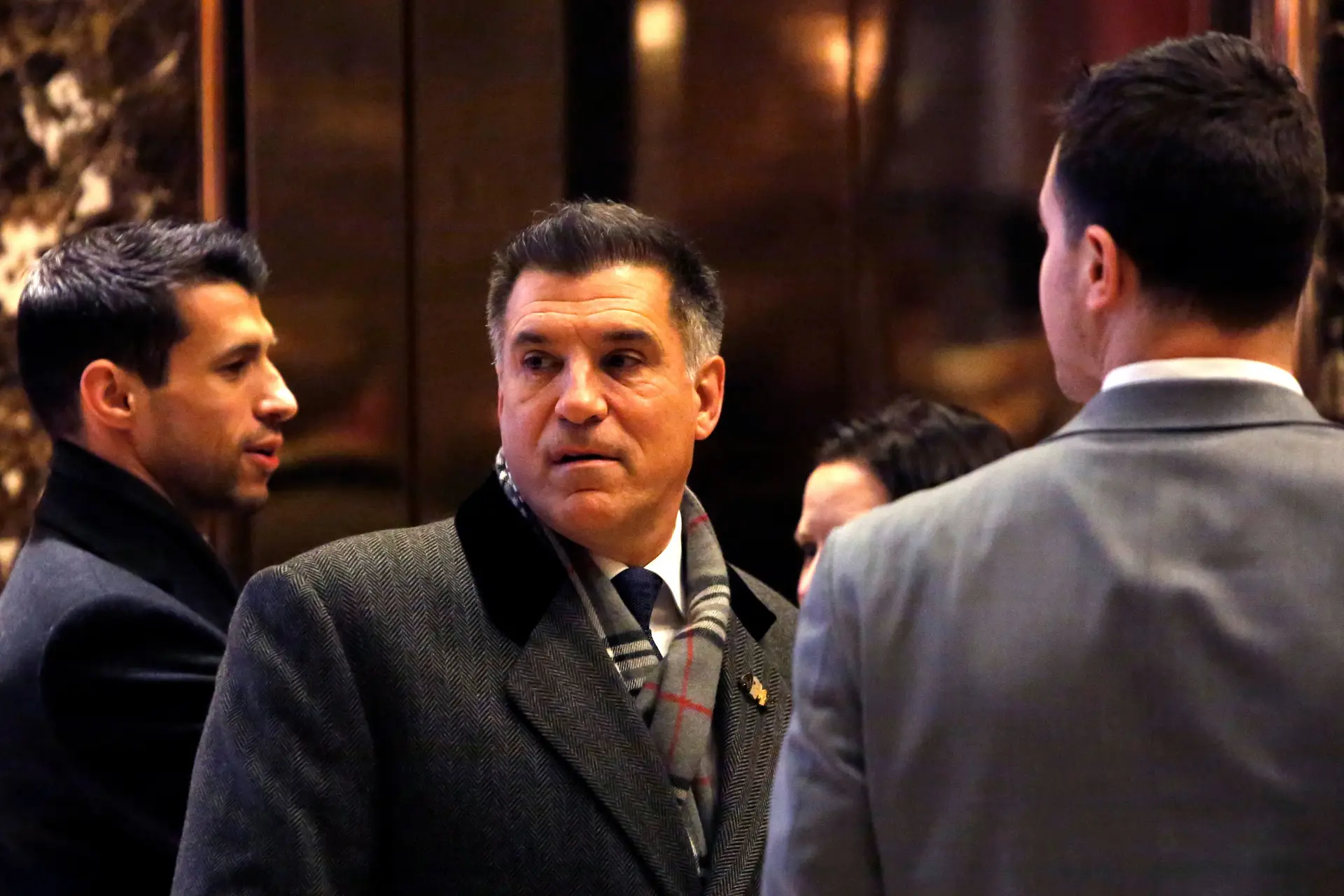 Trump escolhe multimilionário Vincent Viola para o cargo de secretário do Exército