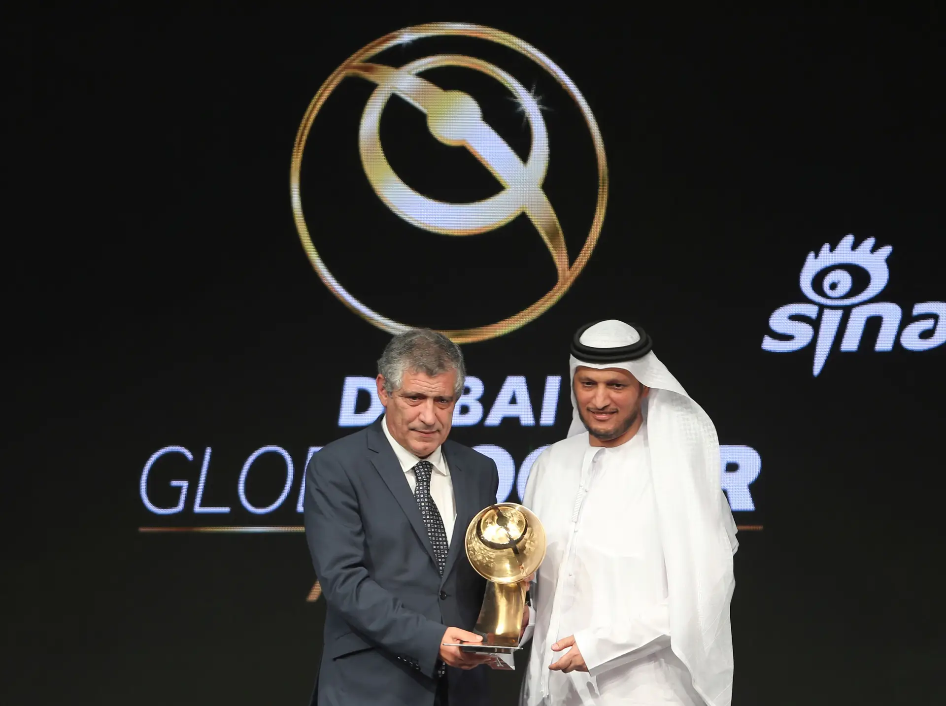 Fernando Santos eleito treinador do ano nos Globe Soccer Awards