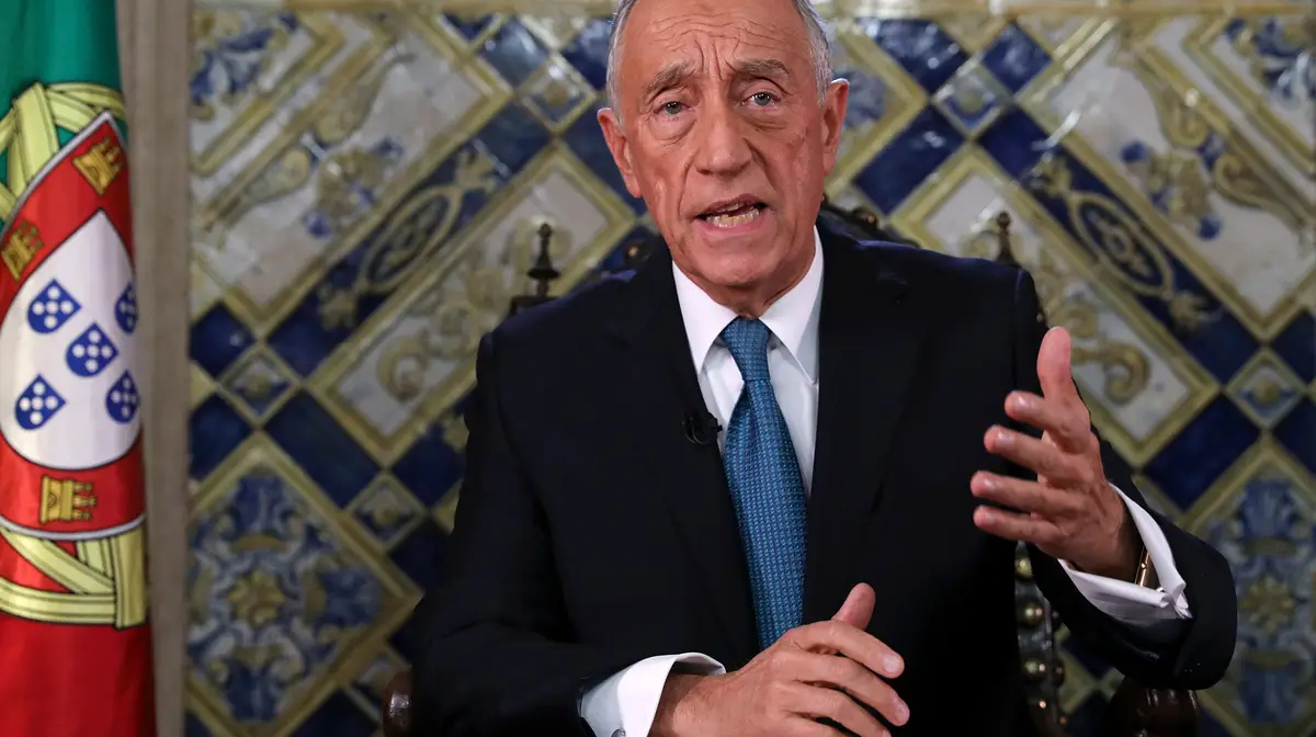 Marcelo Rebelo de Sousa na tradicional mensagem de Ano Novo, em 2017, no Palácio de Belém, Lisboa.