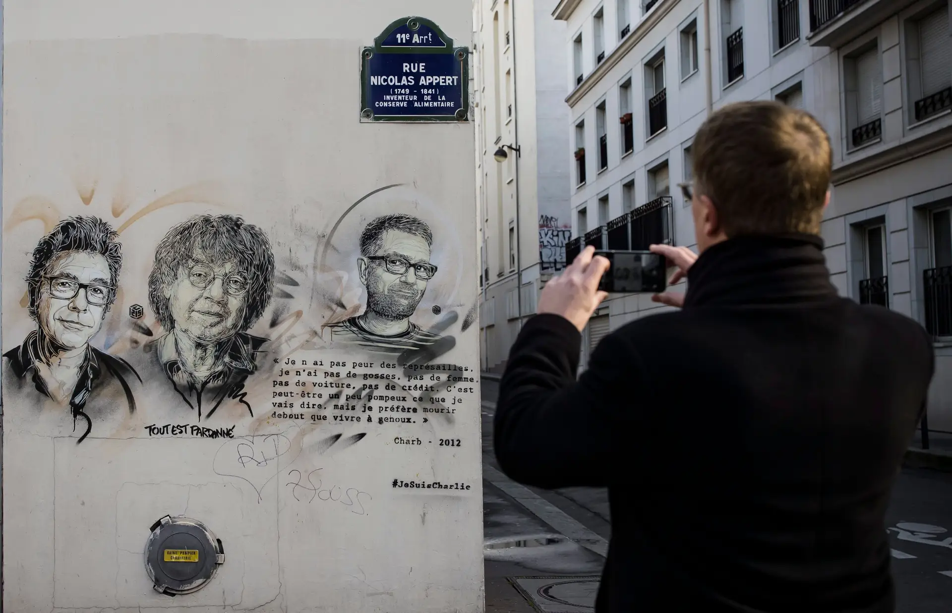 Justiça francesa vai julgar 14 pessoas ligadas aos ataques terroristas de 2015